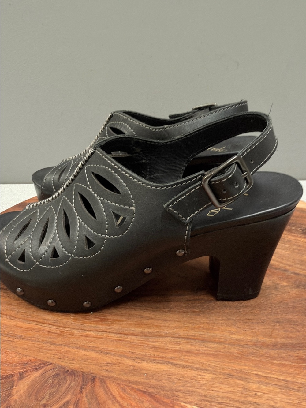 Dansko Black Leather Cutout Slingback Clog Heels EU 37 US 6.5-7